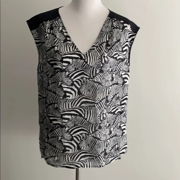 Trina Turk Tops - {Trina Turk} Gorgeous Zebra Print Tunic